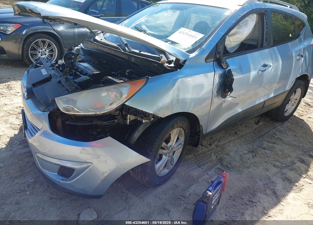 2011 HYUNDAI TUCSON VIN: KM8JU3AC6BU187514