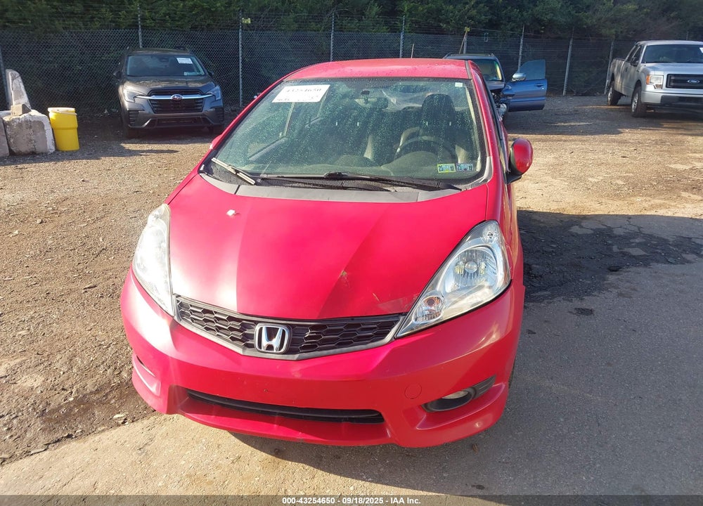 2012 HONDA FIT VIN: JHMGE8H53CC000915
