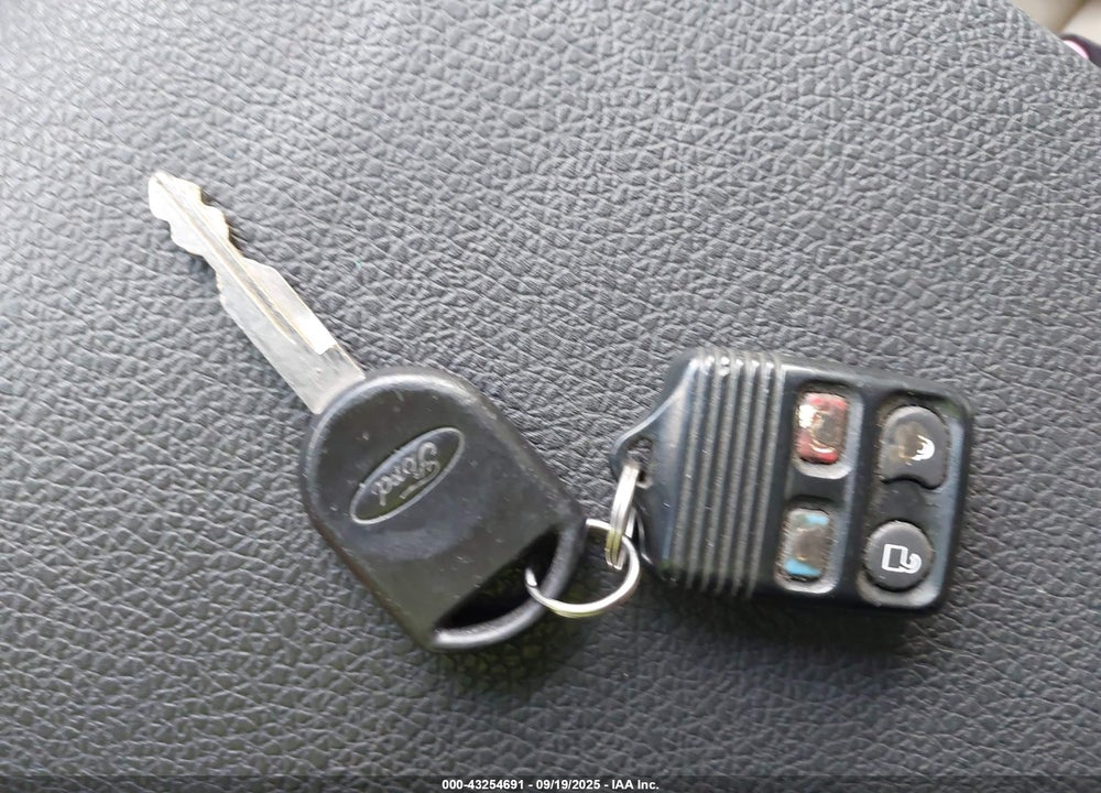 2008 FORD EXPLORER EDDIE BAUER VIN: 1FMEU74E38UA33342