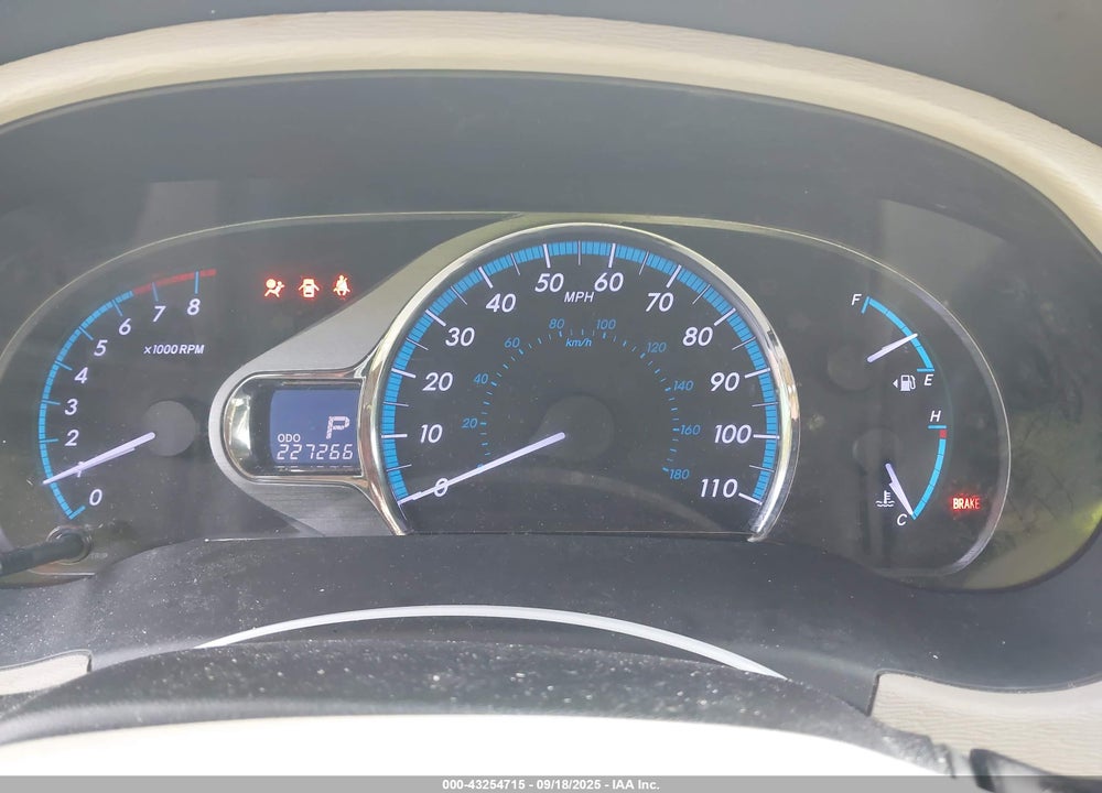 2011 TOYOTA SIENNA VIN: 5TDDK3DC0BS016054