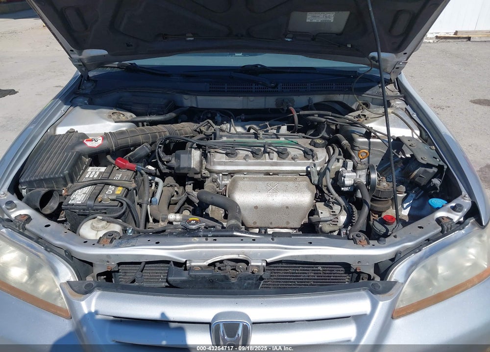 2001 HONDA ACCORD 2.3 LX VIN: 1HGCG66561A009295