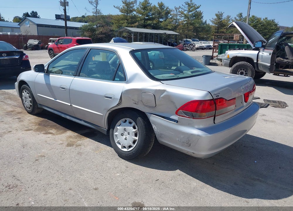 2001 HONDA ACCORD 2.3 LX VIN: 1HGCG66561A009295