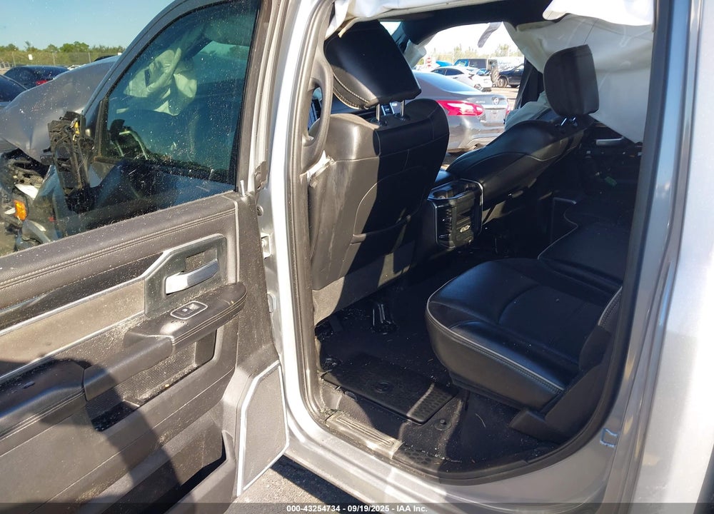 2020 RAM 2500 LAIE  4X4 6'4 BOX VIN: 3C6UR5FL4LG229231