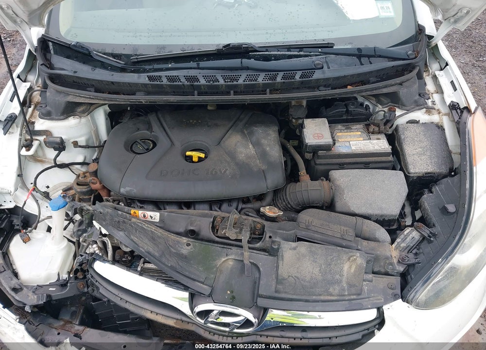 2013 HYUNDAI ELANTRA GLS VIN: 5NPDH4AE2DH255401
