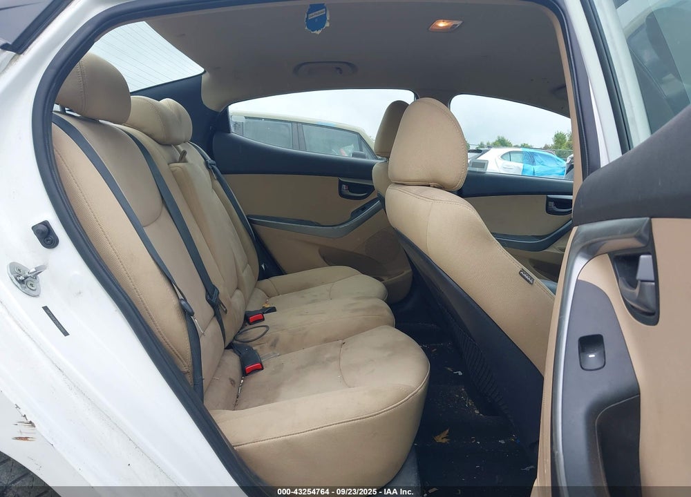 2013 HYUNDAI ELANTRA GLS VIN: 5NPDH4AE2DH255401