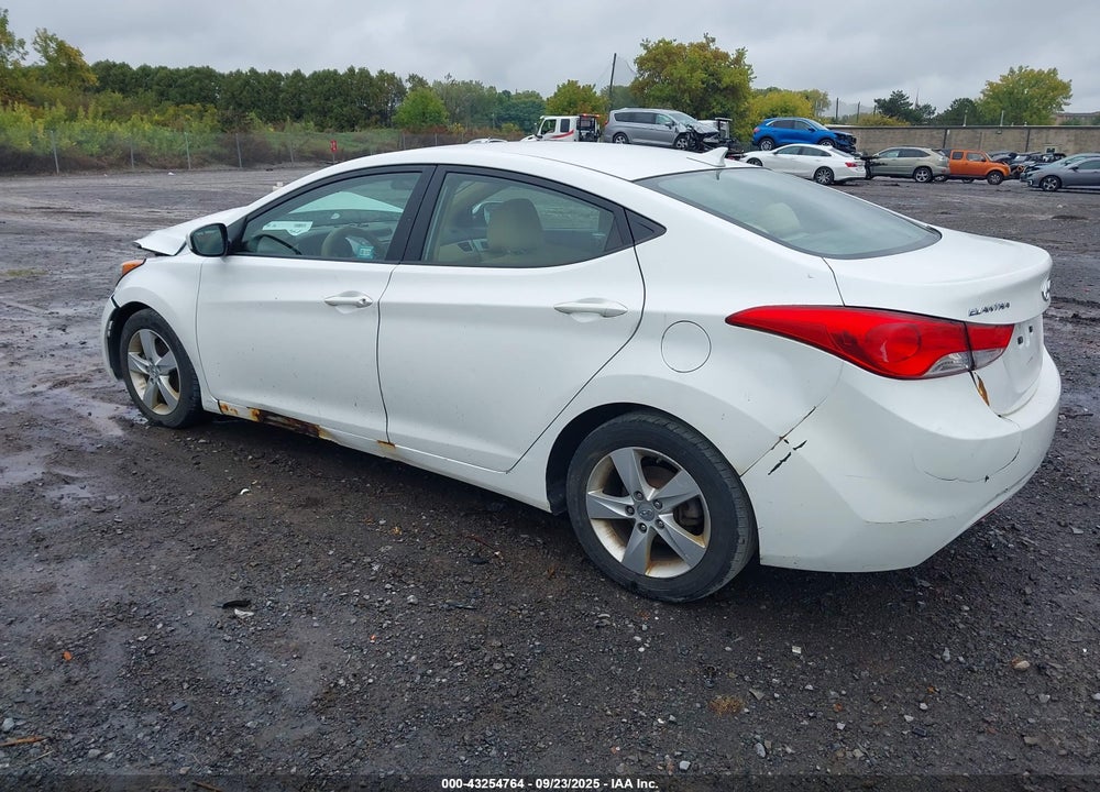 2013 HYUNDAI ELANTRA GLS VIN: 5NPDH4AE2DH255401