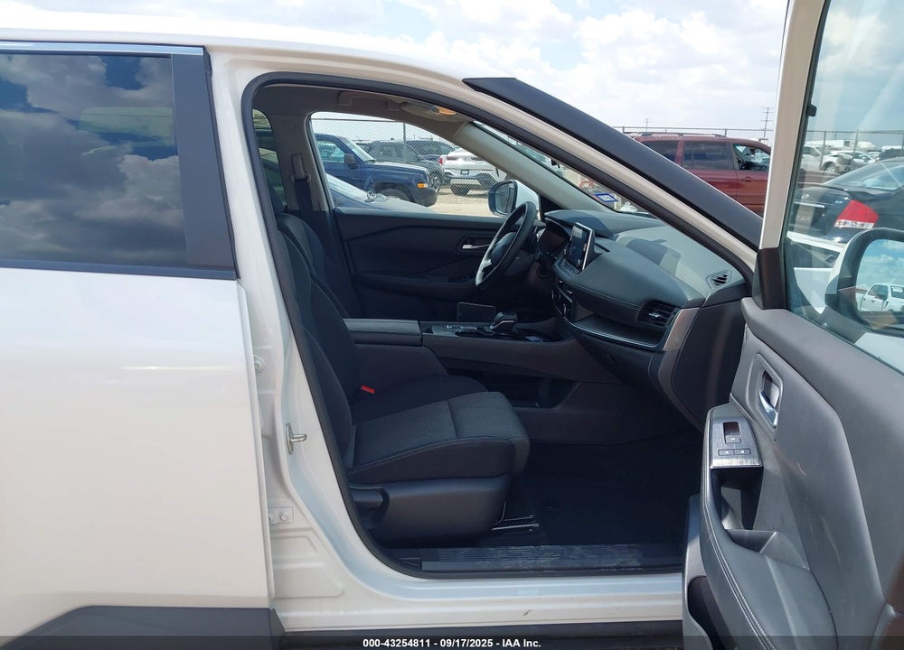 2025 NISSAN ROGUE VIN: JN8BT3BA8SW344008