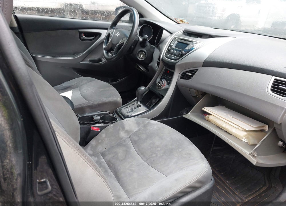 2013 HYUNDAI ELANTRA GLS VIN: 5NPDH4AE6DH442527