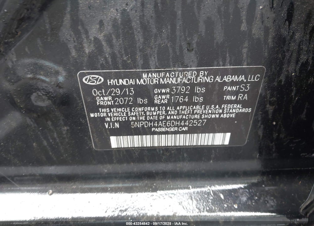 2013 HYUNDAI ELANTRA GLS VIN: 5NPDH4AE6DH442527