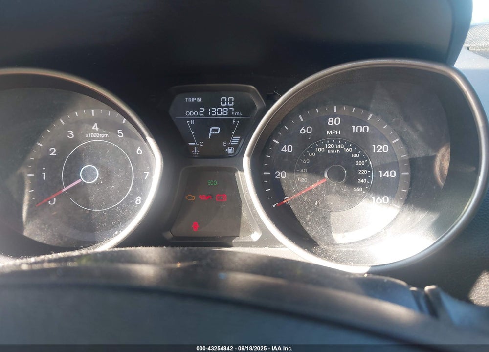 2013 HYUNDAI ELANTRA GLS VIN: 5NPDH4AE6DH442527