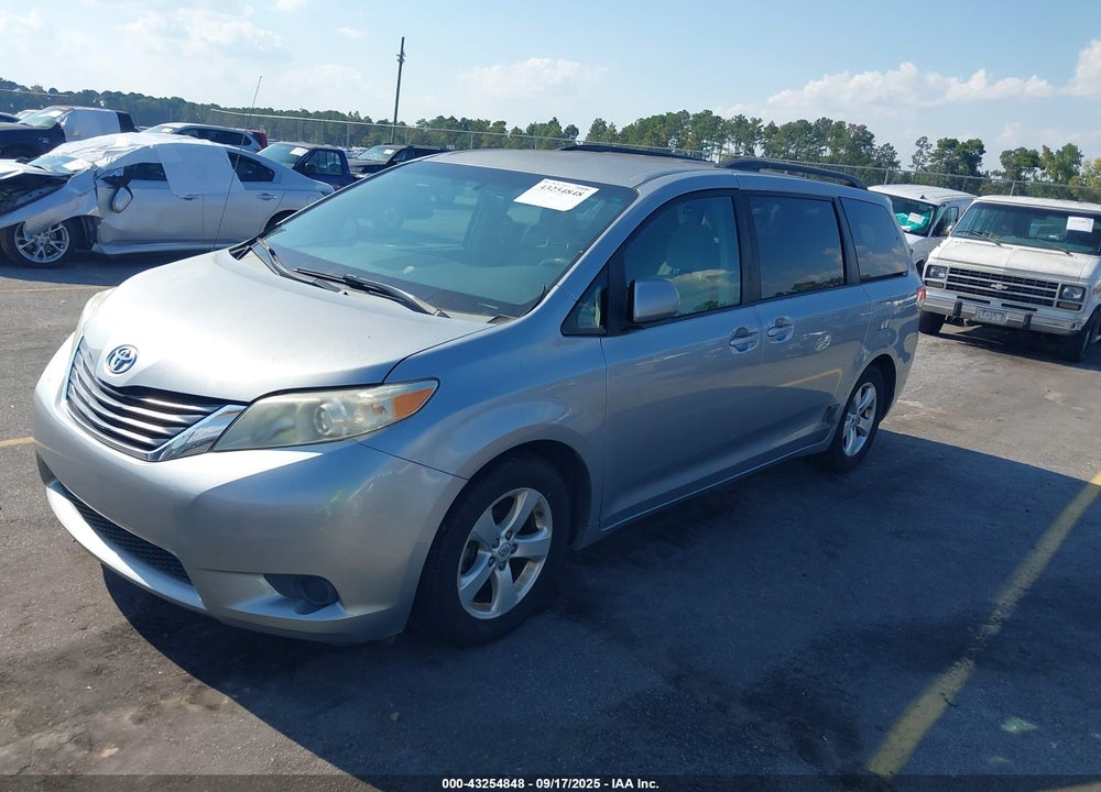2011 TOYOTA SIENNA LE V6 VIN: 5TDKK3DC7BS105983