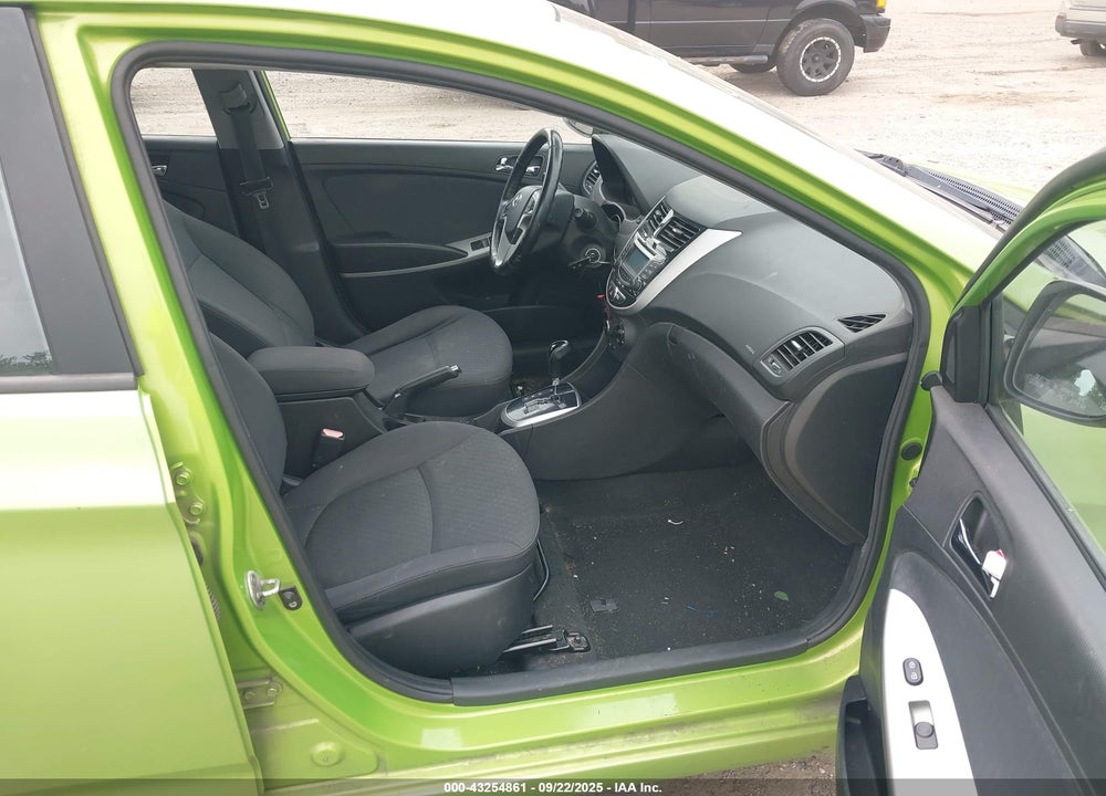 2012 HYUNDAI ACCENT VIN: KMHCU5AE0CU013297