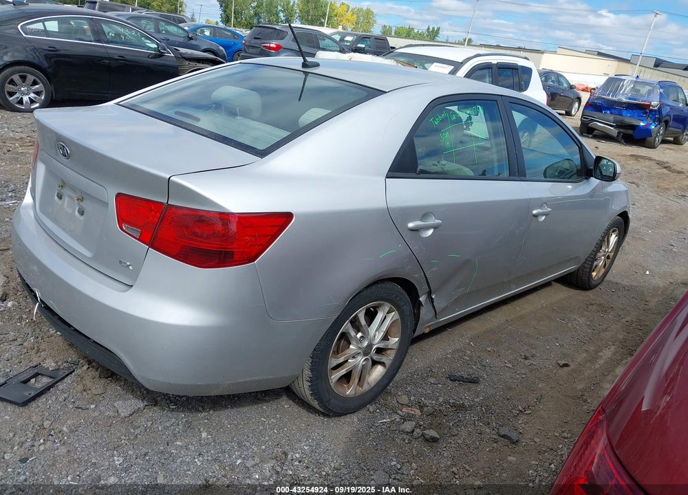 2012 KIA FORTE VIN: KNAFU4A22C5553128