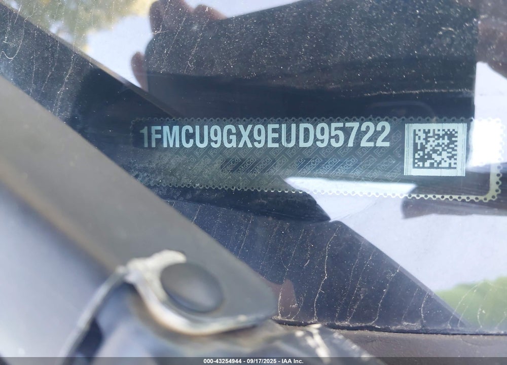 2014 FORD ESCAPE SE VIN: 1FMCU9GX9EUD95722