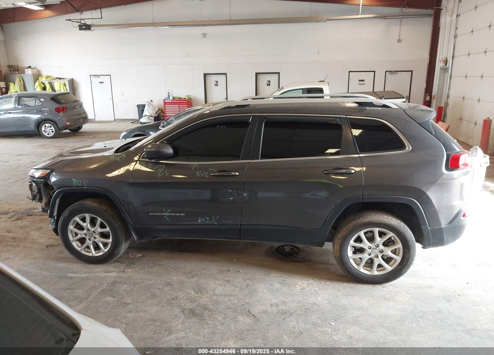 2014 JEEP CHEROKEE VIN: 1C4PJMCB6EW299689