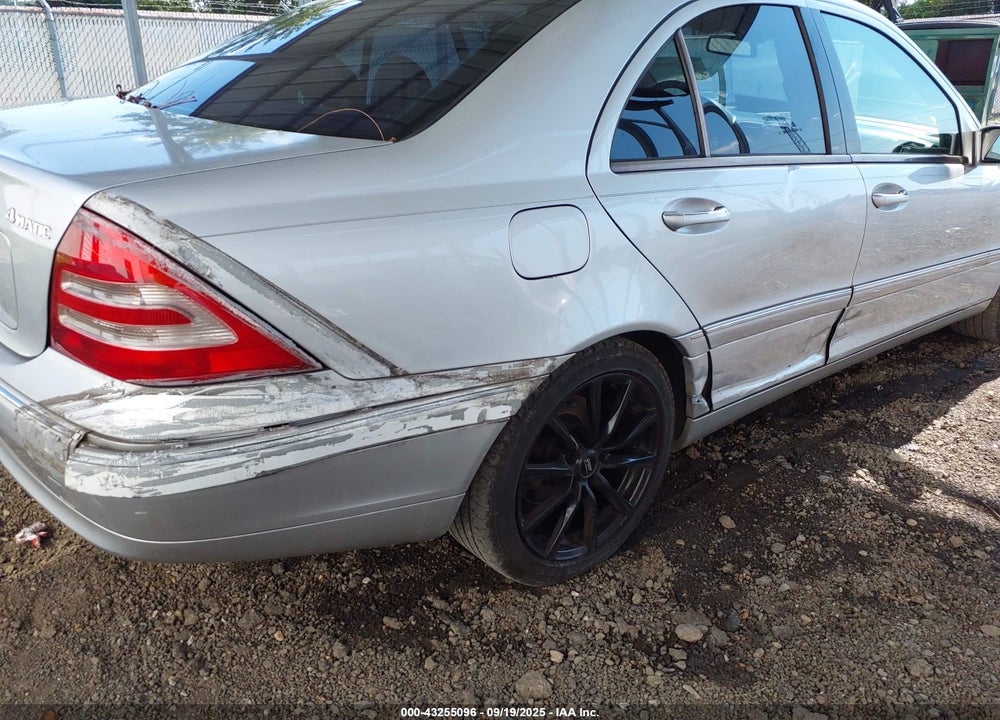 2004 MERCEDES-BENZ C 240 4MATIC VIN: WDBRF81J54F546239