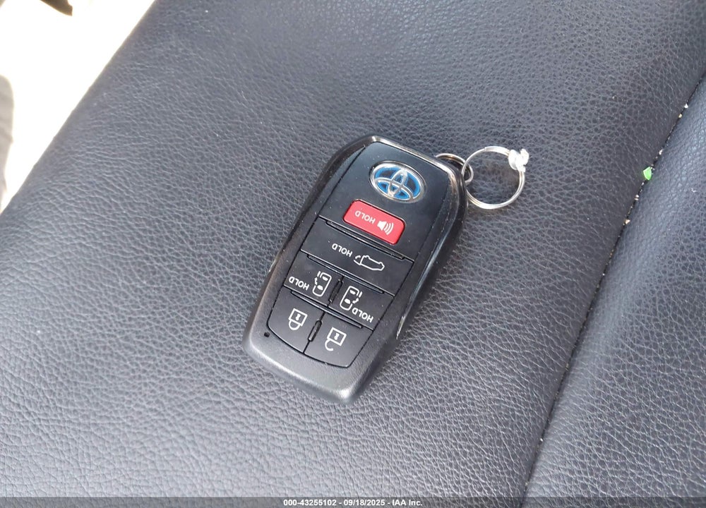 2023 TOYOTA SIENNA VIN: 5TDDSKFCXPS097093