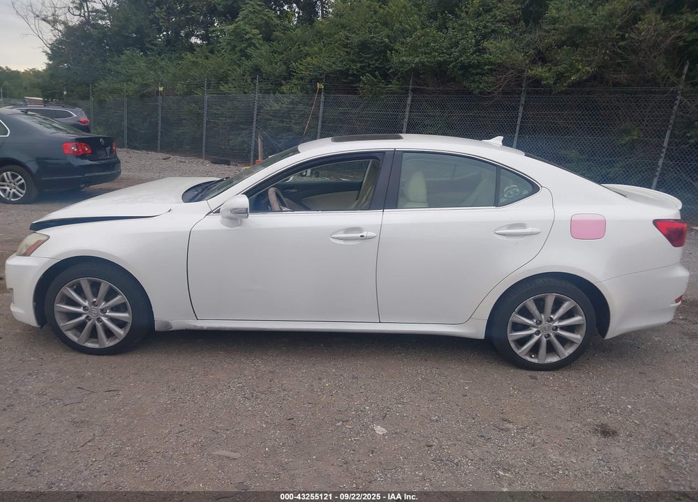 2009 LEXUS IS 250 VIN: JTHCK262095028097