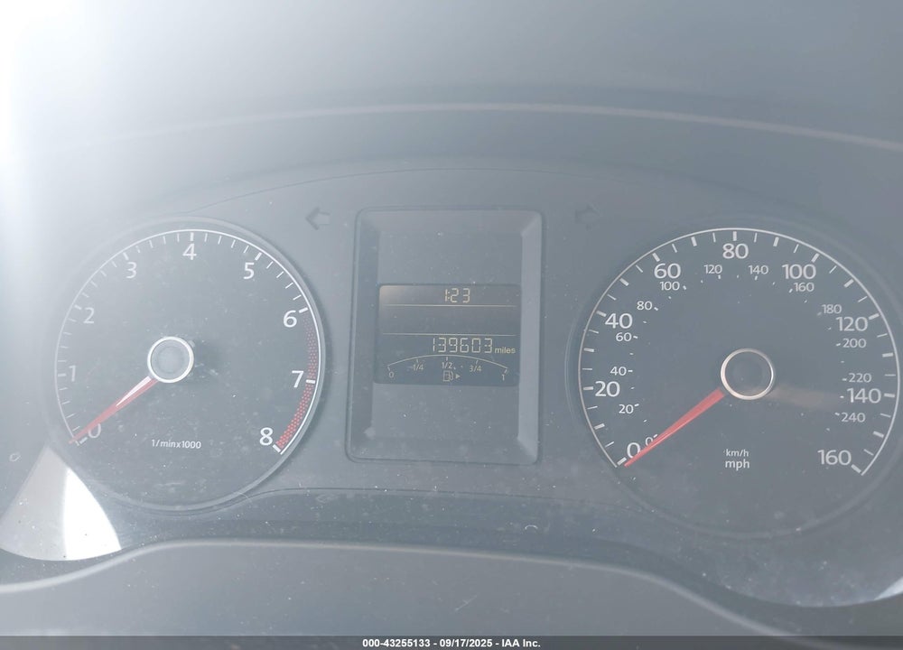 2014 VOLKSWAGEN JETTA 2.0L S VIN: 3VW2K7AJ9EM309325