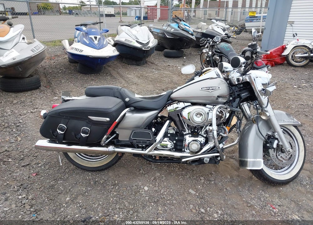2007 HARLEY-DAVIDSON FLHRCI VIN: 1HD1FR4187Y722420
