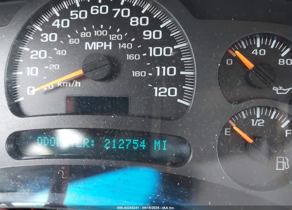 2004 CHEVROLET TAHOE LT VIN: 1GNEC13Z74R269781