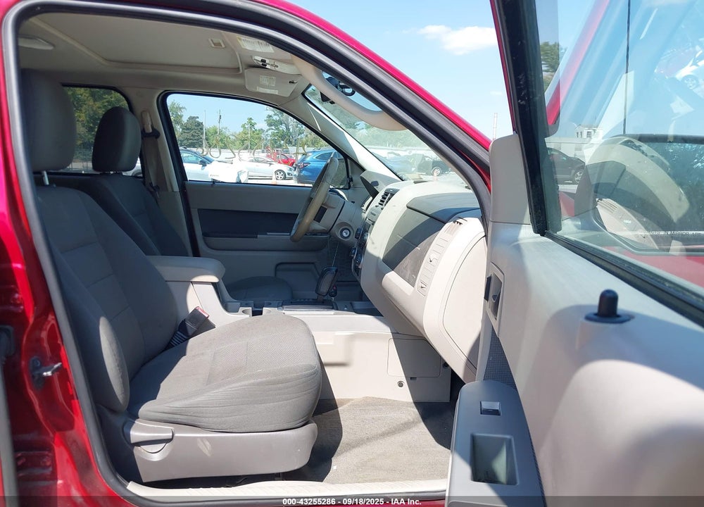 2009 FORD ESCAPE XLT VIN: 1FMCU03759KD01743