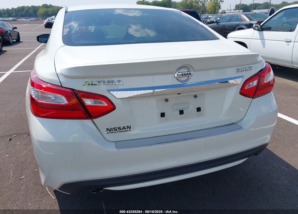 2016 NISSAN ALTIMA 3.5 SR VIN: 1N4BL3AP1GC269586
