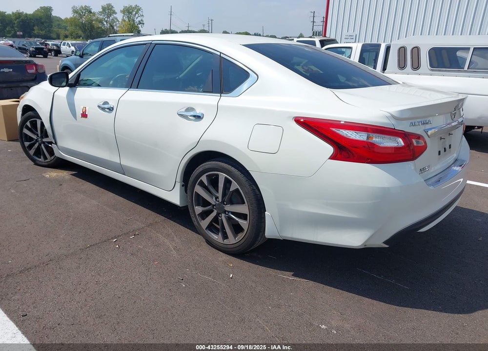 2016 NISSAN ALTIMA 3.5 SR VIN: 1N4BL3AP1GC269586