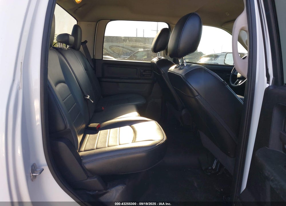 2022 RAM 1500 VIN: 3C6RR6KG0NG388352