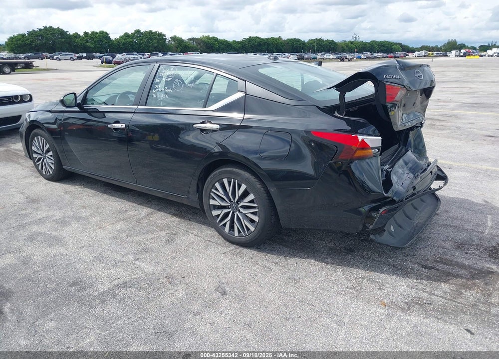 2024 NISSAN ALTIMA VIN: 1N4BL4DV3RN323221