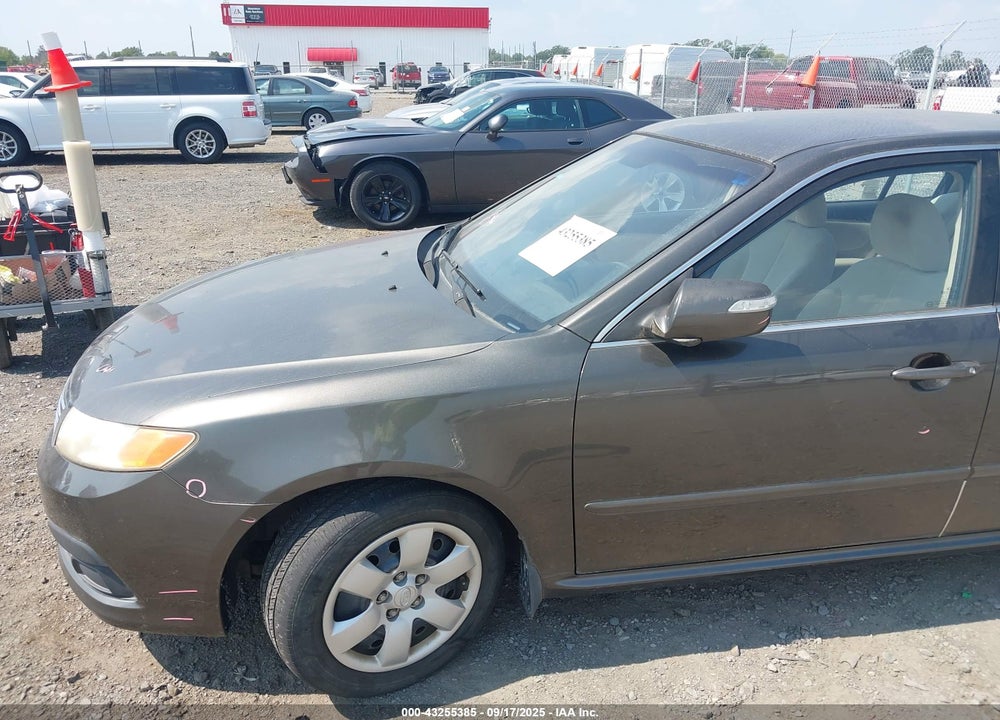 2009 KIA OPTIMA LX VIN: KNAGE228X95292719