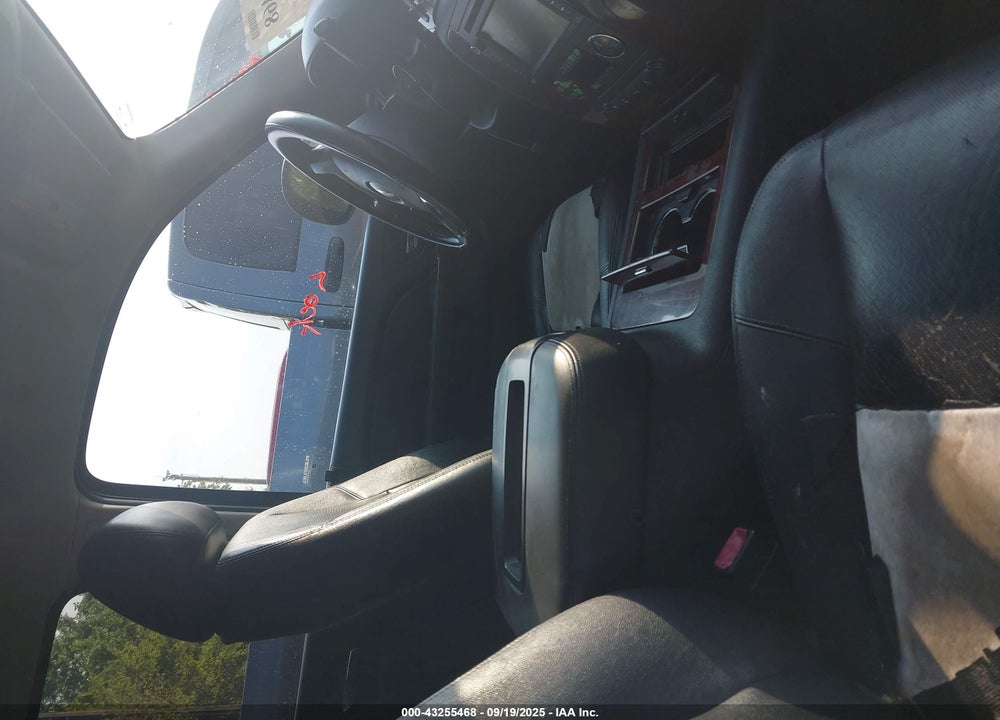 2013 CHEVROLET SUBURBAN 1500 LTZ VIN: 1GNSKKE73DR178224