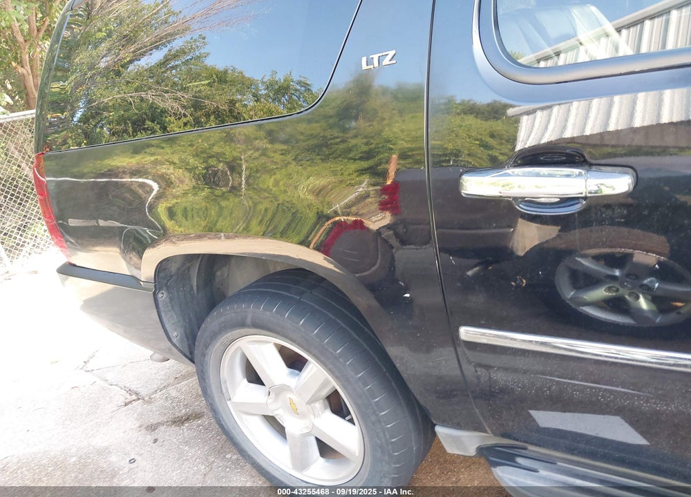 2013 CHEVROLET SUBURBAN 1500 LTZ VIN: 1GNSKKE73DR178224