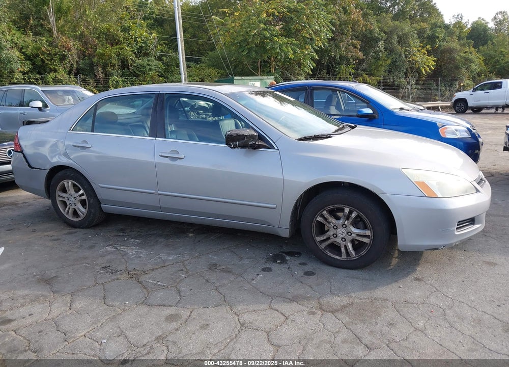 2007 HONDA ACCORD VIN: 1HGCM56827A077986
