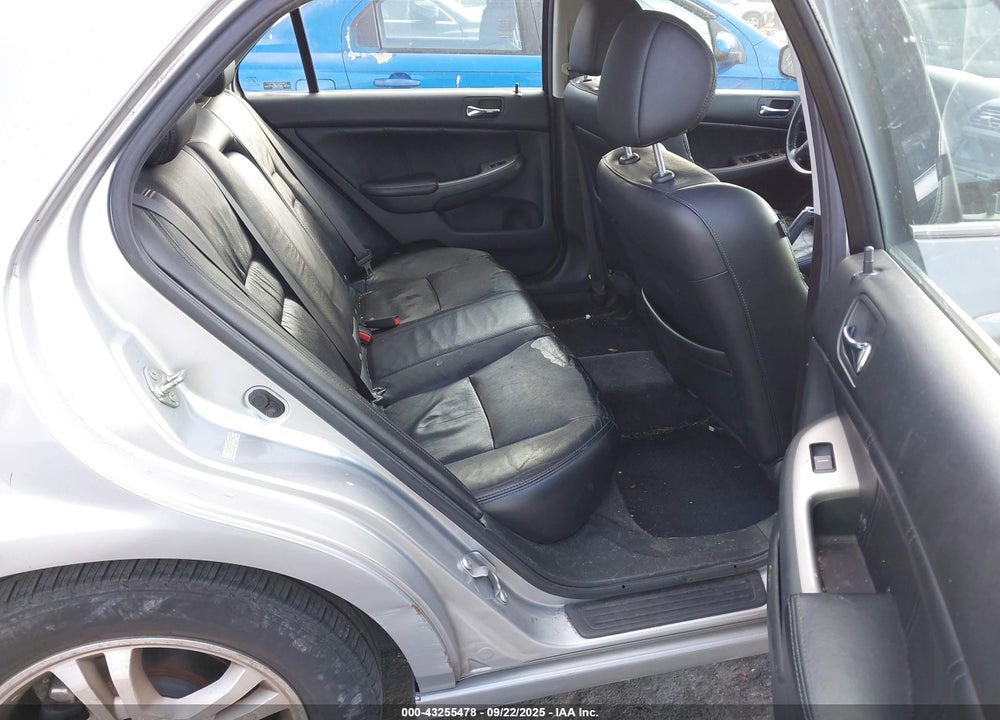 2007 HONDA ACCORD VIN: 1HGCM56827A077986