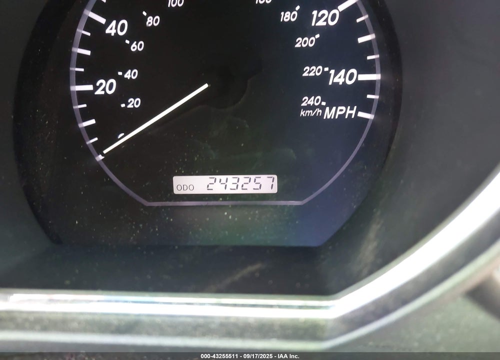 2005 LEXUS RX 330 VIN: JTJGA31U450046269