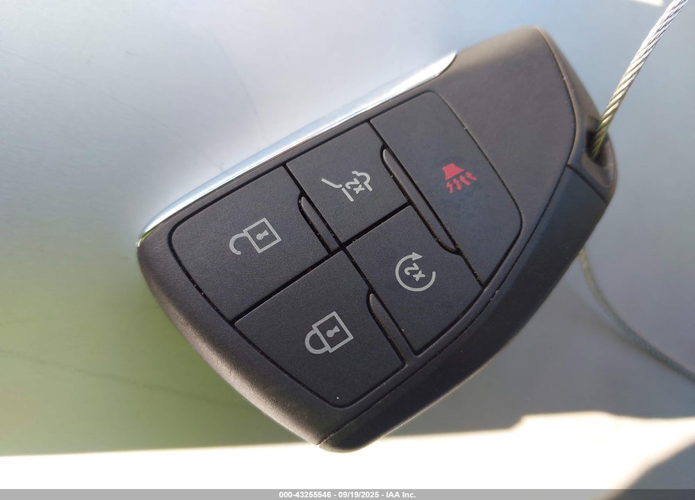 2025 CHEVROLET EQUINOX VIN: 3GNAXHEG4SL117680