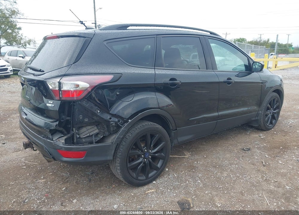 2017 FORD ESCAPE VIN: 1FMCU9G9XHUD22414