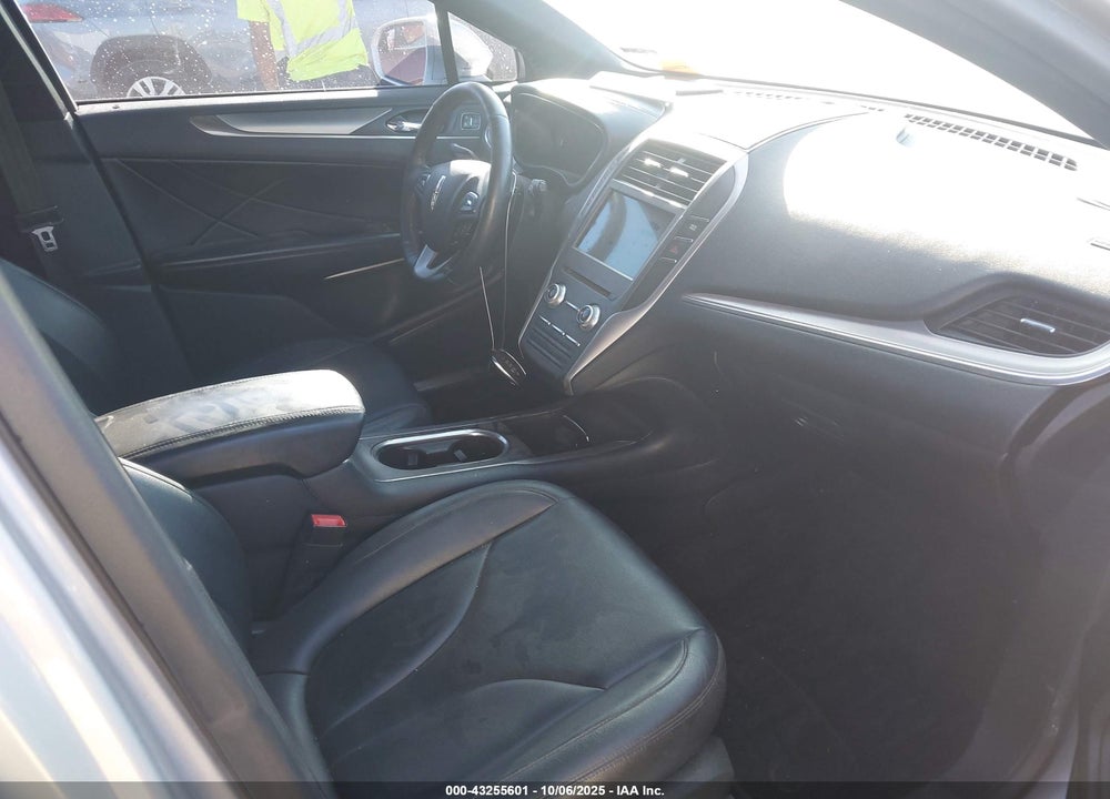 2017 LINCOLN MKC PREMIERE VIN: 5LMCJ1D95HUL40251