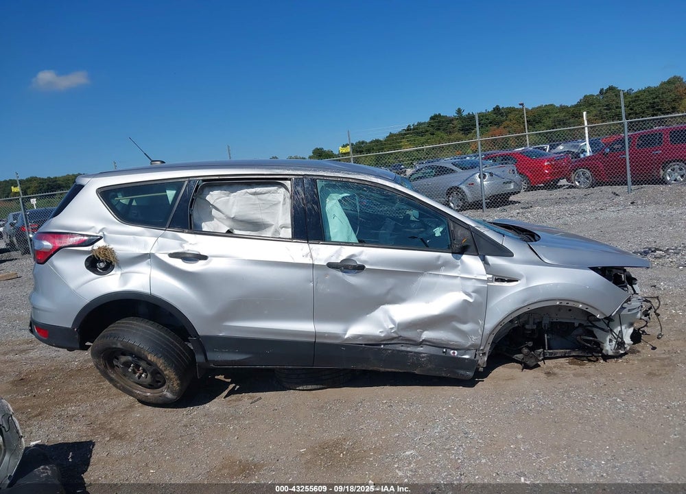 2017 FORD ESCAPE VIN: 1FMCU0F78HUE02385