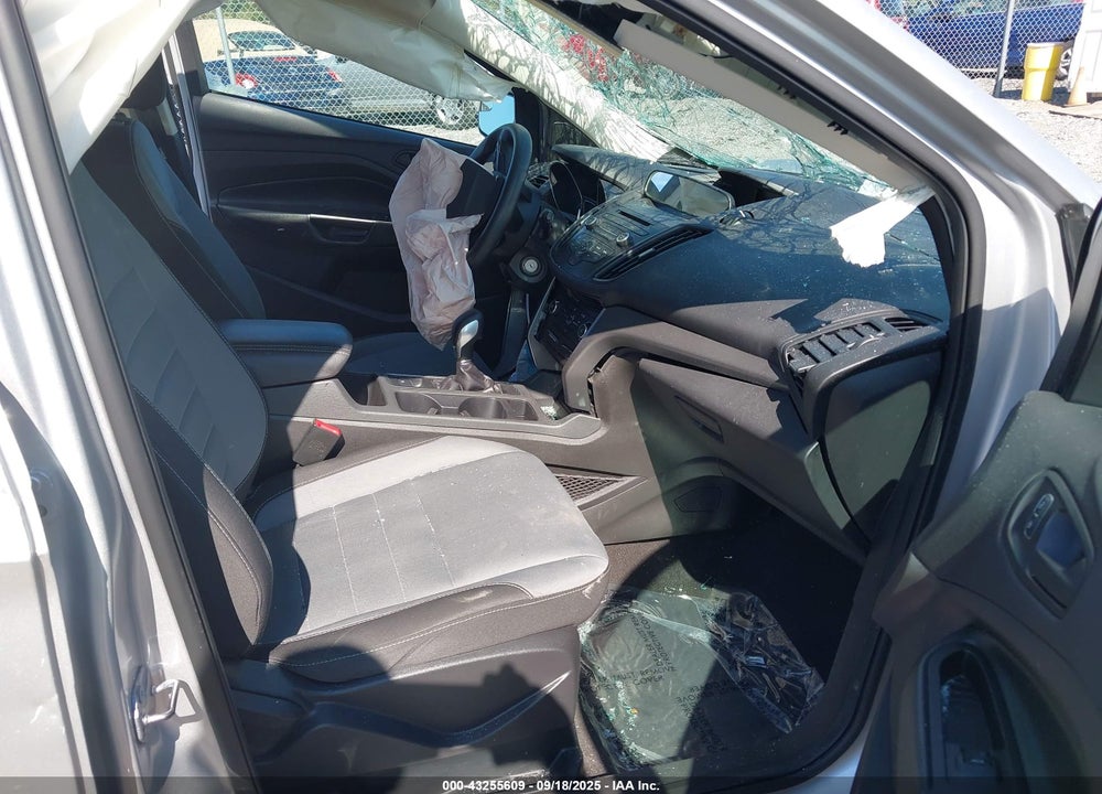 2017 FORD ESCAPE VIN: 1FMCU0F78HUE02385