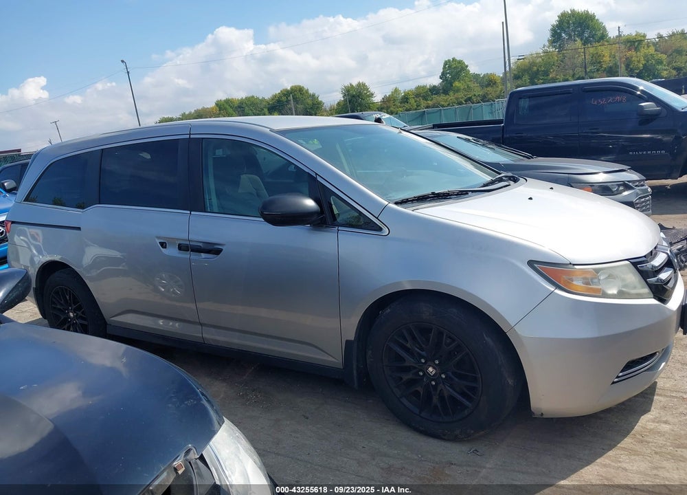 2015 HONDA ODYSSEY LX VIN: 5FNRL5H24FB109251
