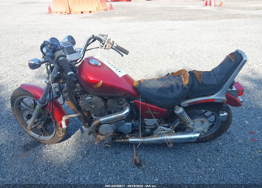 1985 HONDA VT700 C VIN: JH2RC190XFM101403