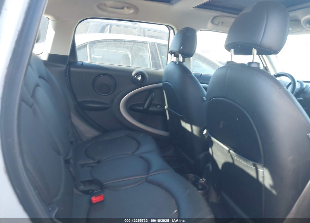 2016 MINI COUNTRYMAN VIN: WMWZB3C53GWR46981