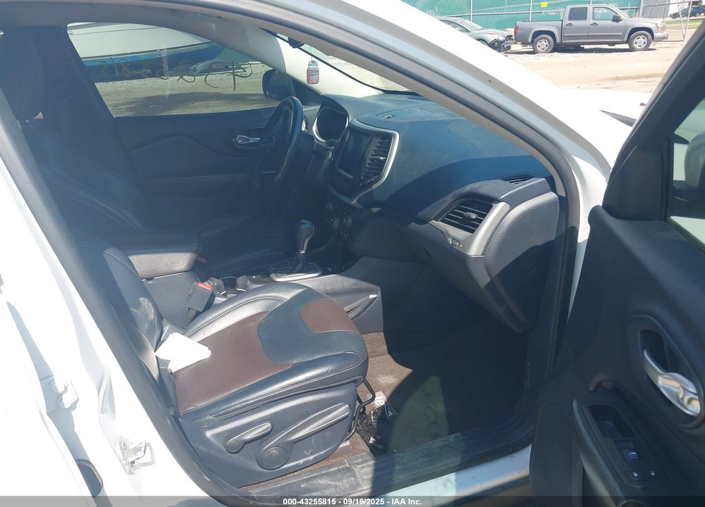 2015 JEEP CHEROKEE VIN: 1C4PJLDB0FW760086
