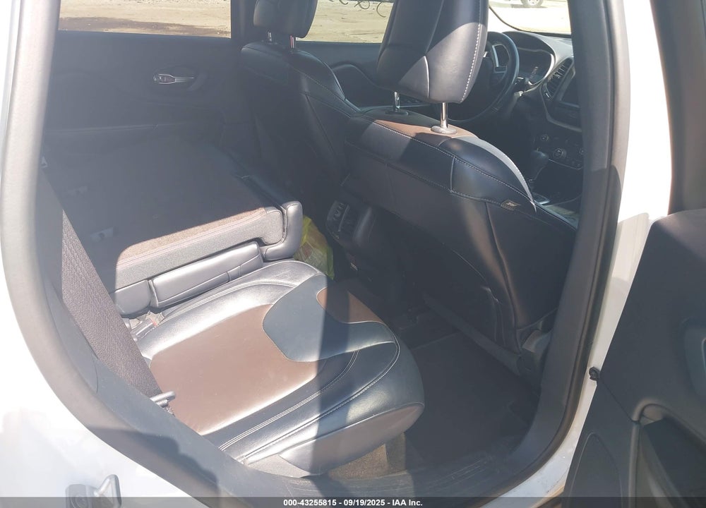 2015 JEEP CHEROKEE VIN: 1C4PJLDB0FW760086