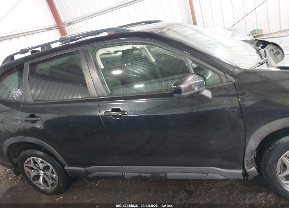 2019 SUBARU FORESTER VIN: JF2SKAEC1KH556724