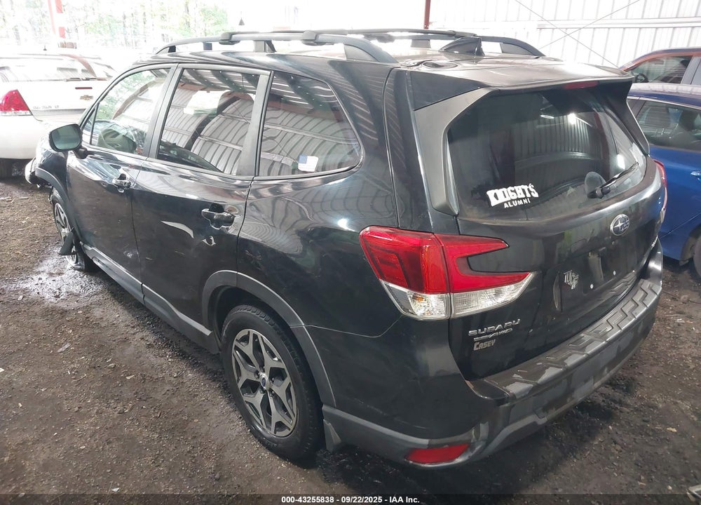 2019 SUBARU FORESTER VIN: JF2SKAEC1KH556724