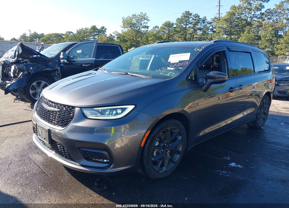 2022 CHRYSLER PACIFICA TOURING L VIN: 2C4RC1BG9NR122576