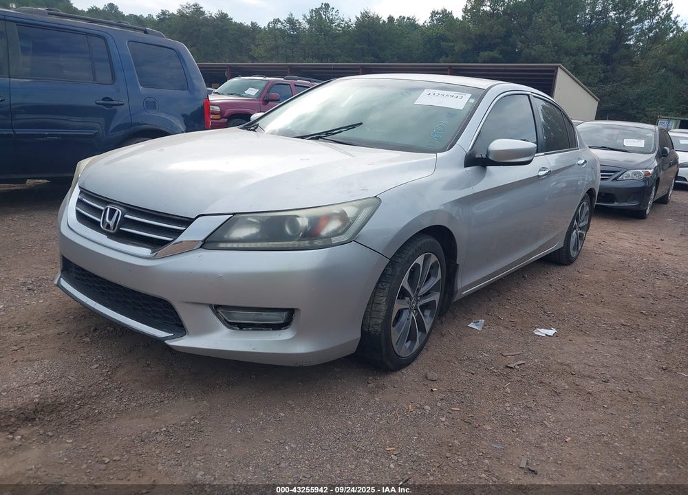 2013 HONDA ACCORD VIN: 1HGCR2F52DA185073